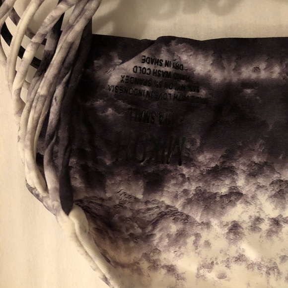 Like new Mikoh bikini top - Picture 6 of 6